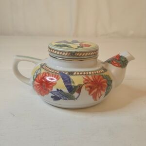Siddhia Hutchinson Hummingbird Collection Andrea By Sadek Teapot